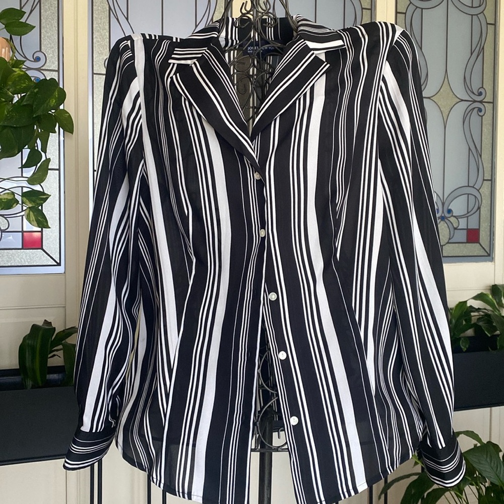 Jones New York dress shirt- size large